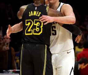 LOL官网-快船队对nba赛程不满