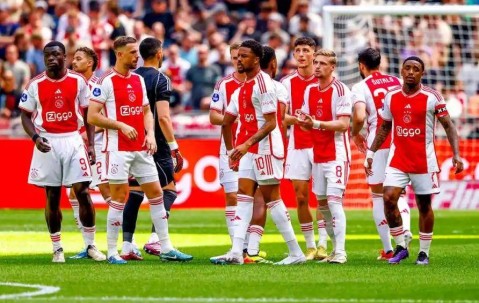 LOL官网-荷甲埃因霍温海伦芬比赛