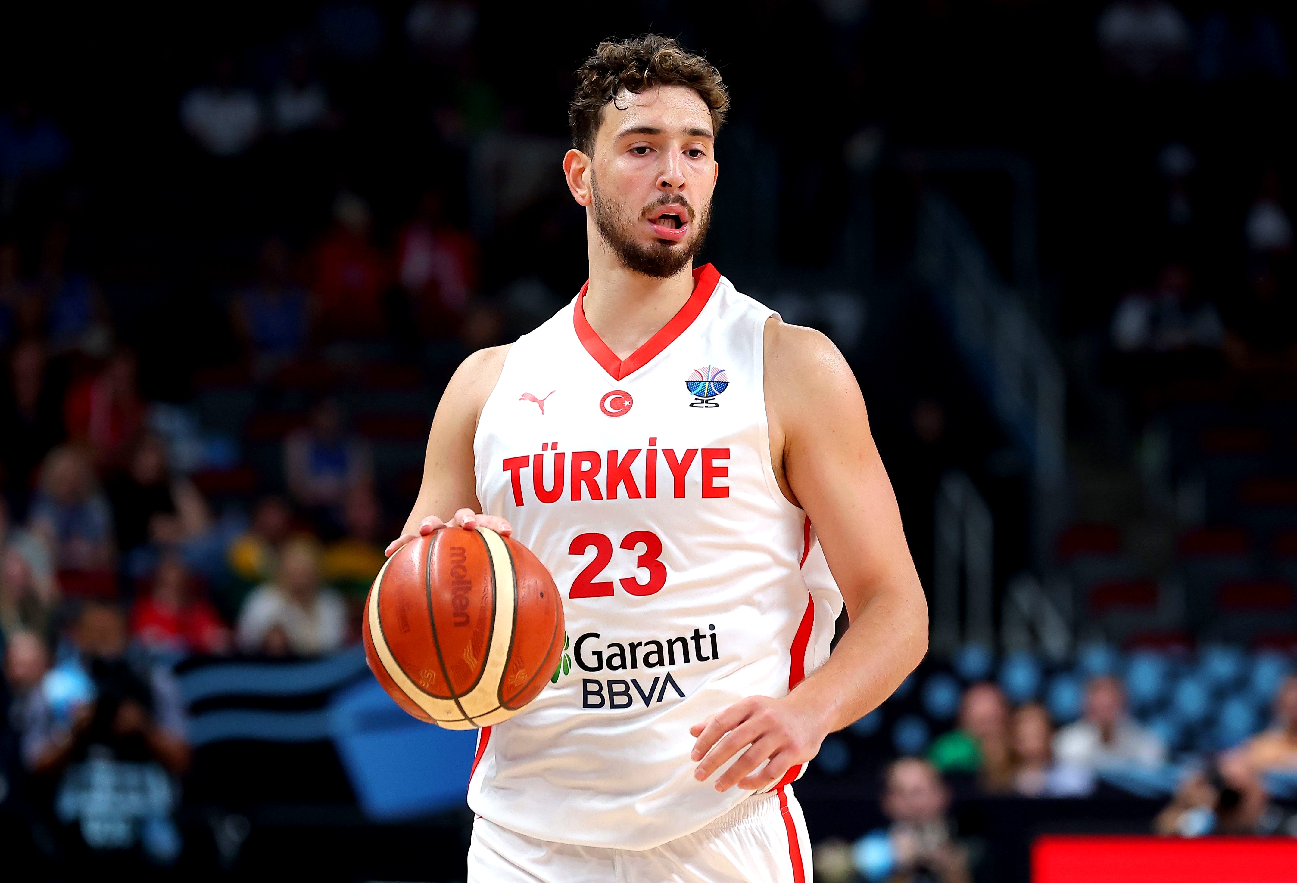 赛地聚焦——欧联转会期热度飙升,山东男篮状态回暖,态度坚定,阵容厚度经受考验(山东高速篮球今天最新消息) 赛地聚焦——欧联转会期热度飙升,山东男篮状态回暖,态度坚定,阵容厚度经受考验(山东高速篮球今天最新消息)