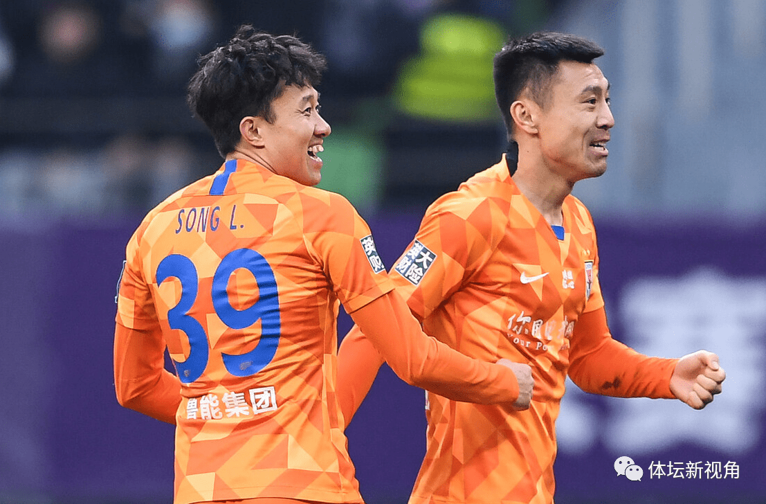 尼斯训练开放日，清晨迎来里程碑引欢呼，亚冠在即，更衣室氛围转暖